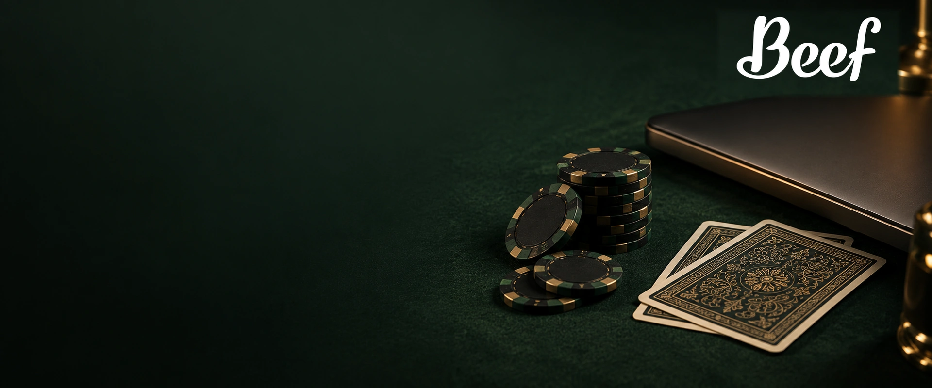 Beef-Logo mit Spielkarten und Casino-Chips auf der rechten Seite